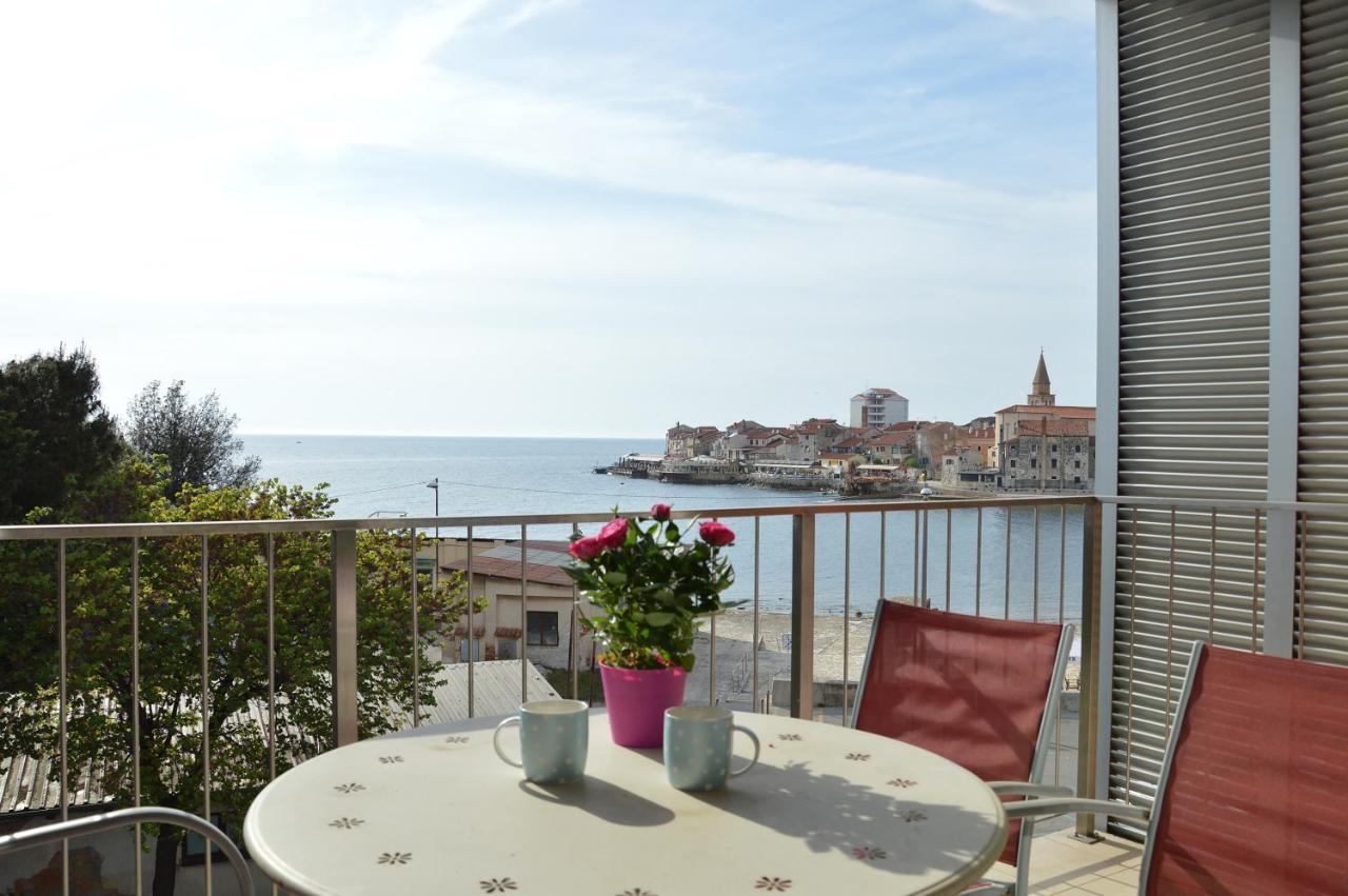 Apartment Silvija Sea View 우마그 외부 사진